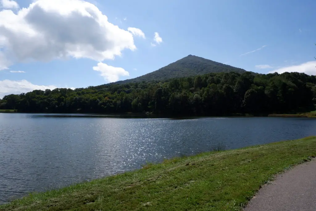 Smith Mountain Lake VA Things to do include Peaks of Otter