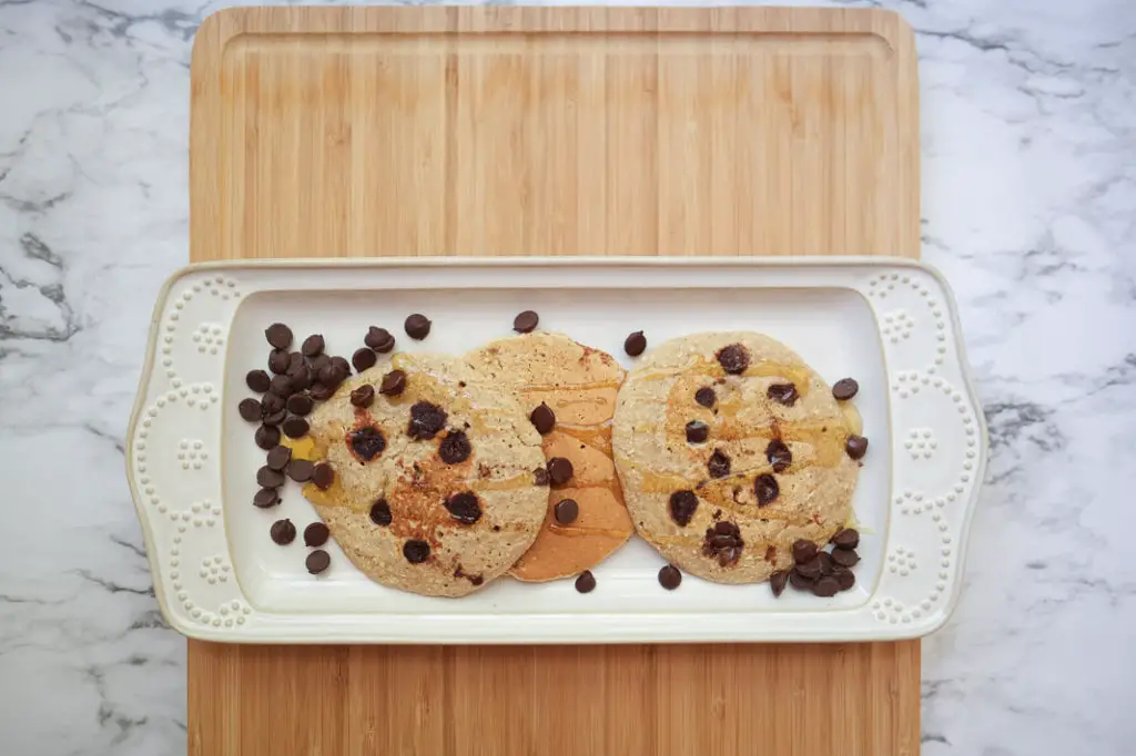 Oatmeal Dark Chocolate Chip Pancakes; healthy snack or breakfast